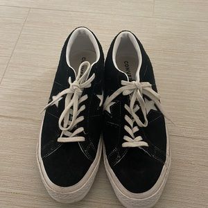 Gently worn converse vintage pro suede